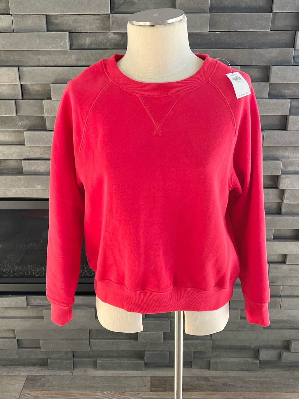 NWT Gap Women's Red Crewneck Sweatshirt Size Small